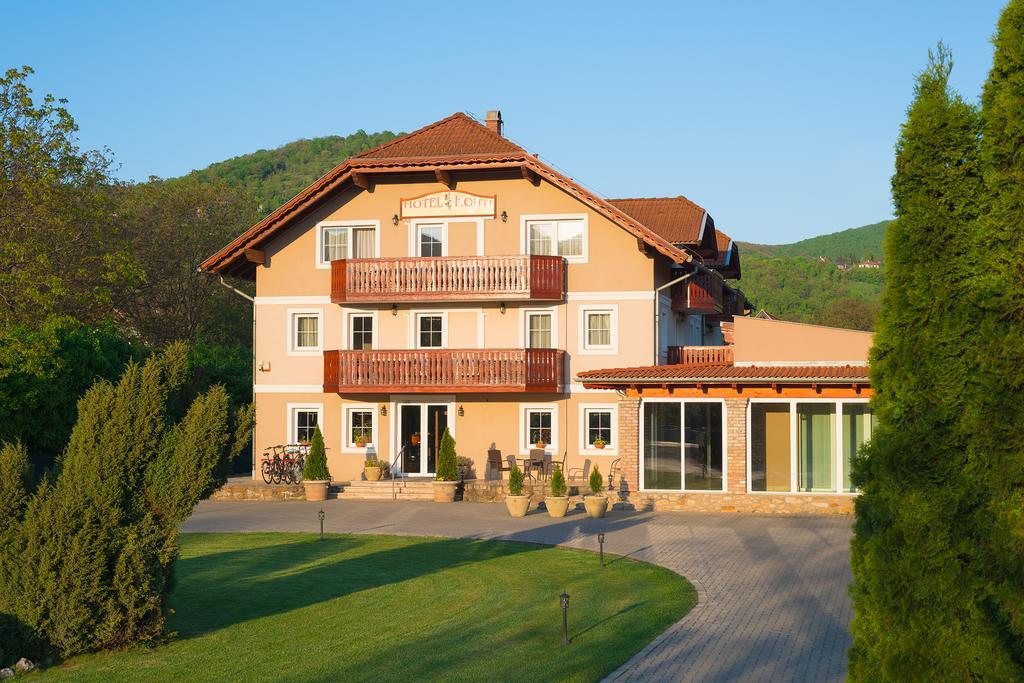 Hotel Honti Wellness Es Konferencia Szalloda Visegrád Exterior photo